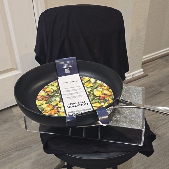 Henckels Liberate Non-Stick 12" Fry Pan - Picture 5 of 8